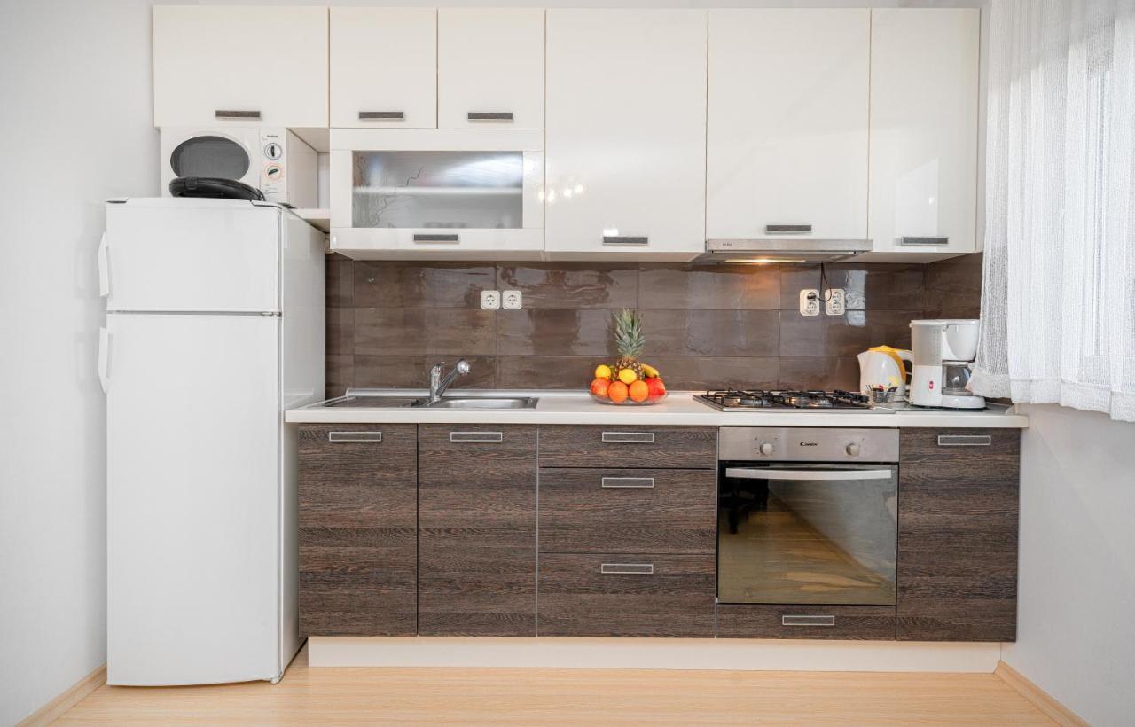 וודיצה Adria Sun Apartments מראה חיצוני תמונה
